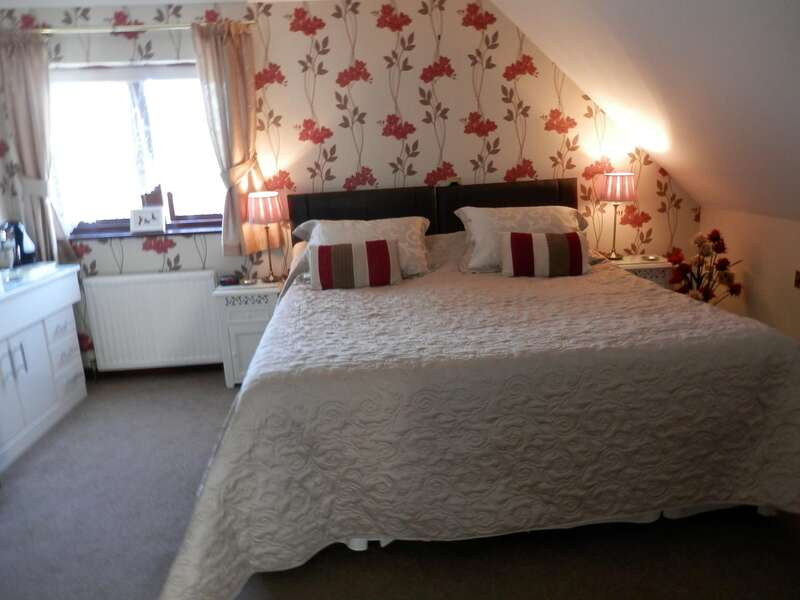 Cranberry Room Double En-suite Room (inc. Breakfast)